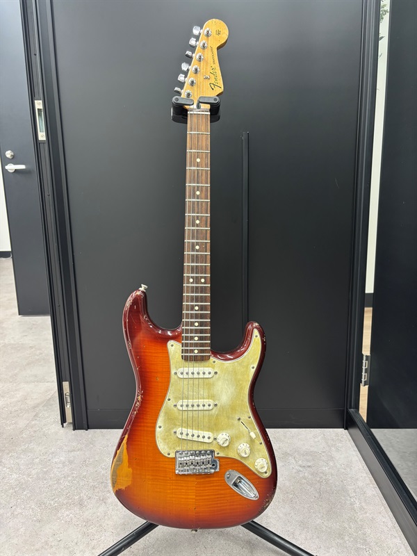 Fender MEX Standard Stratocaster Plus Topの画像